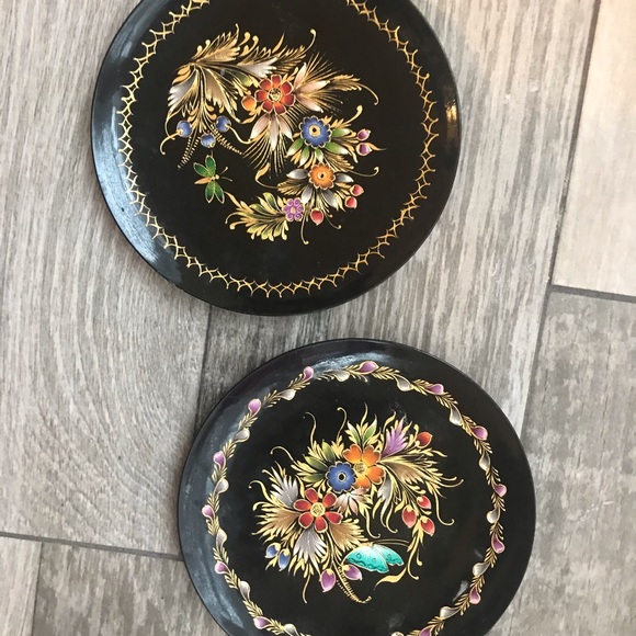 Black Oriental Jewelry Plates - Picture 3 of 5
